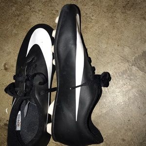 black nike cleats